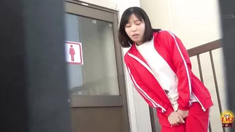 DLEE-747 02 Schoolgirls wetting themselves in front of the occupied toilet., JAV Collection, DesperVids