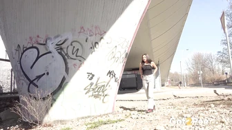 Pillar Pissing