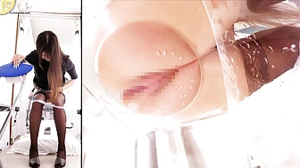 OJHI-831 04 Extreme Urination in a Western-Style Toilet - Part 6: Buttocks Viewed Through a One-Way Mirror