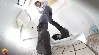 DLEE-151 01 Women caught leaking in pants in public toilet. VOL.2, JAV Collection, DesperVids