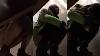 15274802 China 2019 Dalian / Shopping Center Toilet / Young / Beautiful Only 27 people, Voyeur Collection, PissRIP